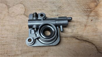 P021-012150 Auto oiler assembly Echo 370ES and 420ES